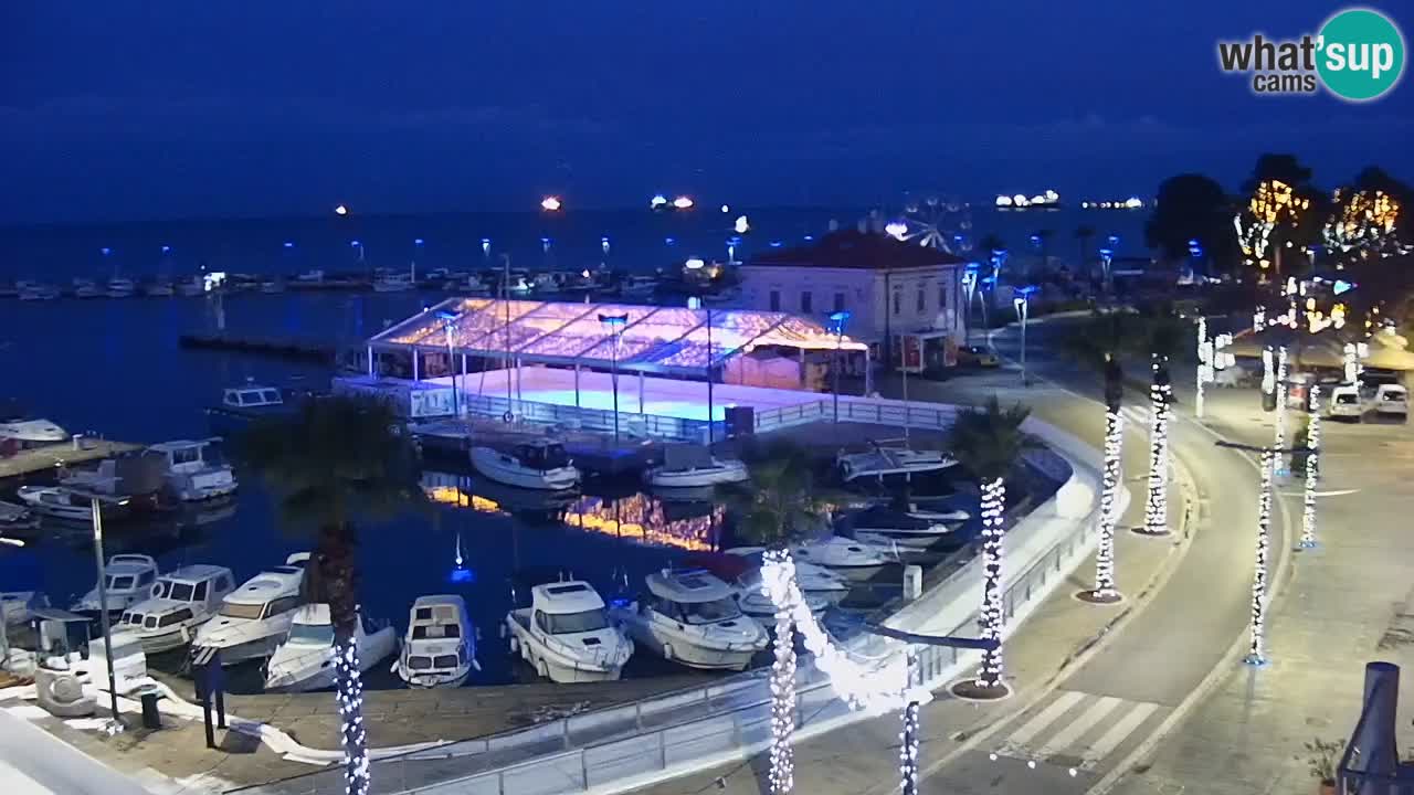 Webcam Koper – Panorama des Jachthafens und der Promenade vom Hotel Grand Koper