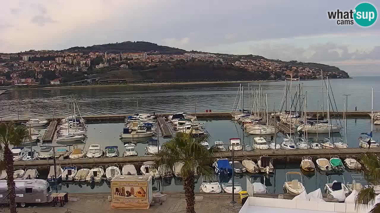 Webcam Koper – Panorama of the marina and promenade from the Grand Hotel Koper