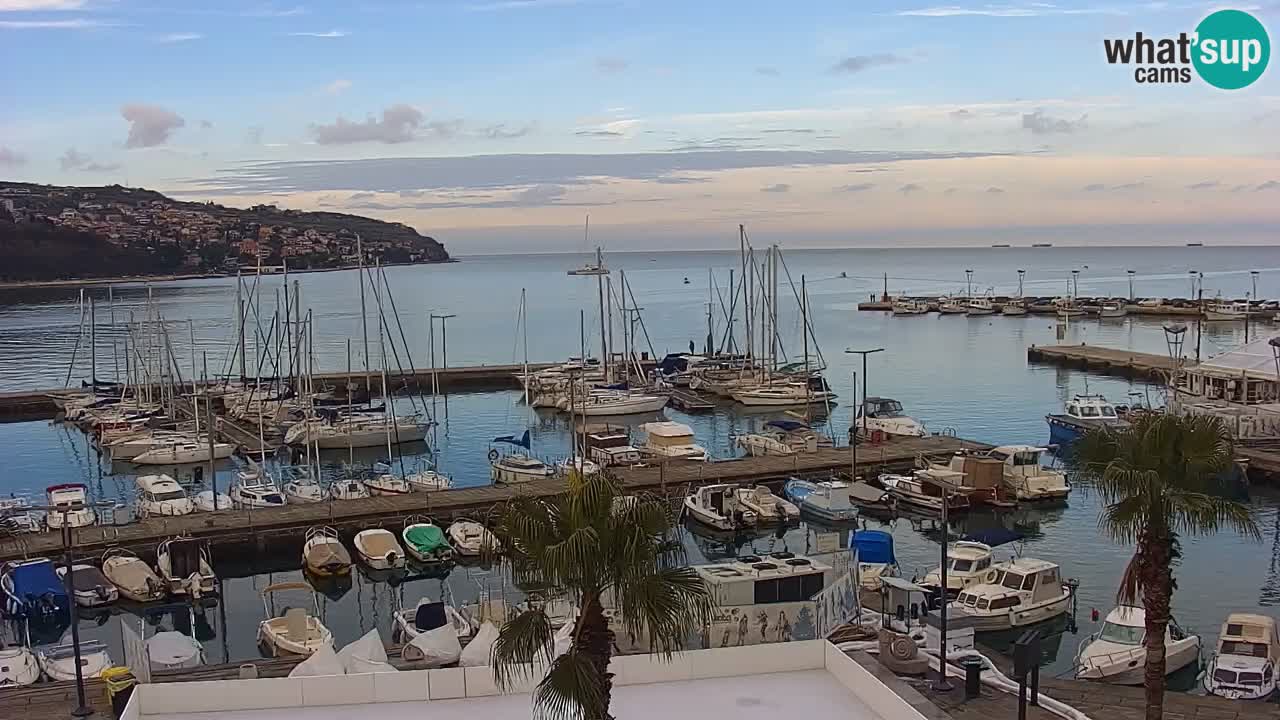 Camera en vivo Koper – puerto deportivo y paseo marítimo desde el Hotel Grand Koper