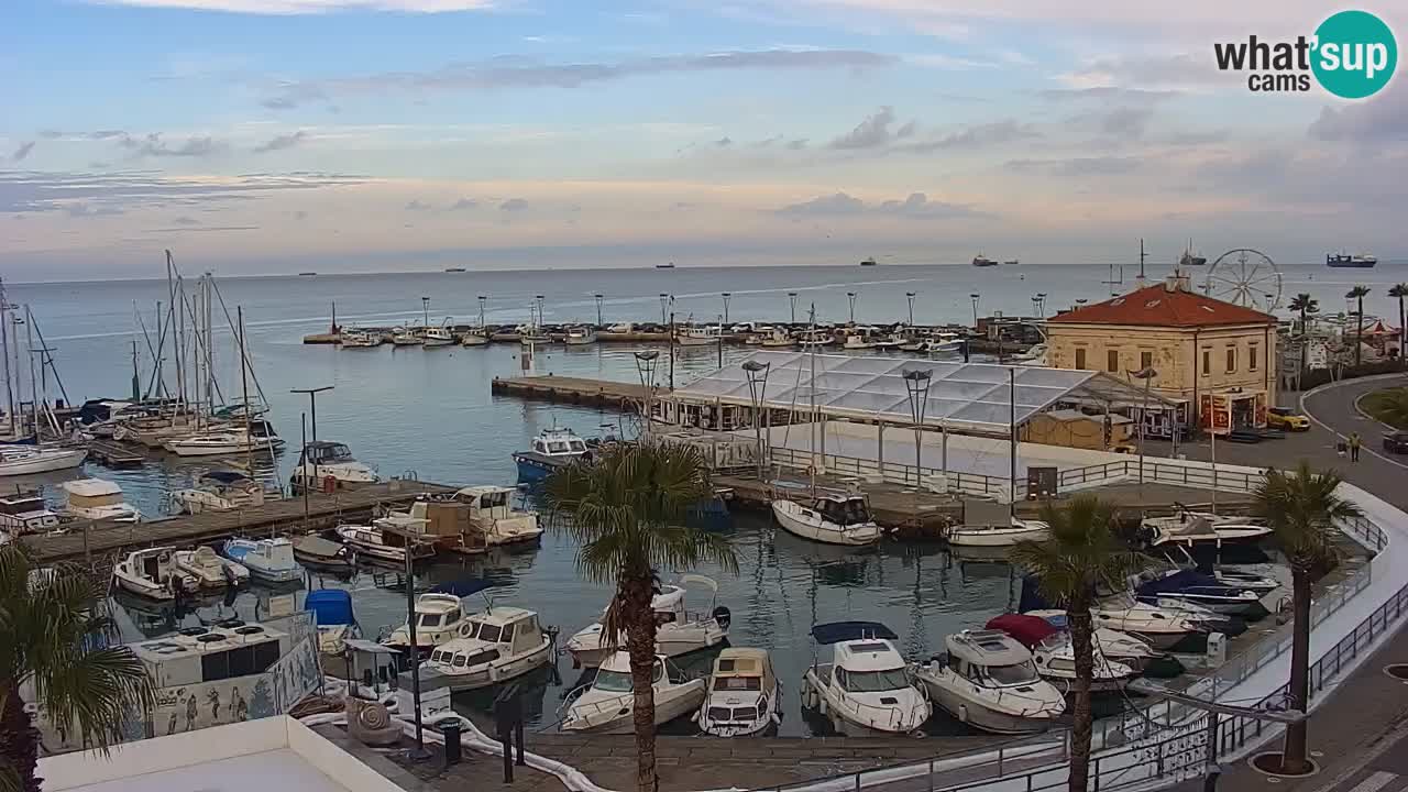 Webcam Koper – Panorama de la marina et de la promenade depuis le Grand Hotel Koper