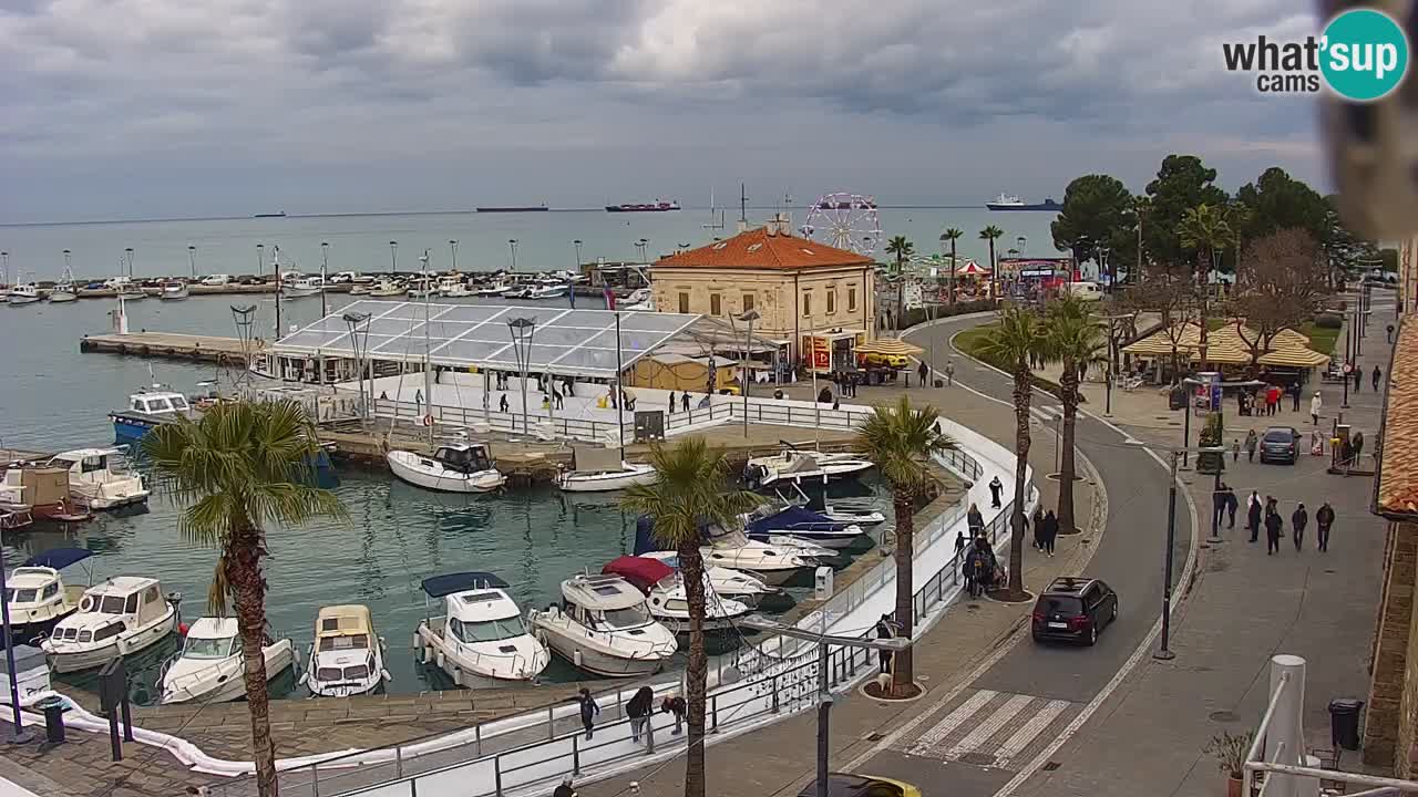 Webcam en direct du port de Koper – port de croisière et de fret – Slovénie