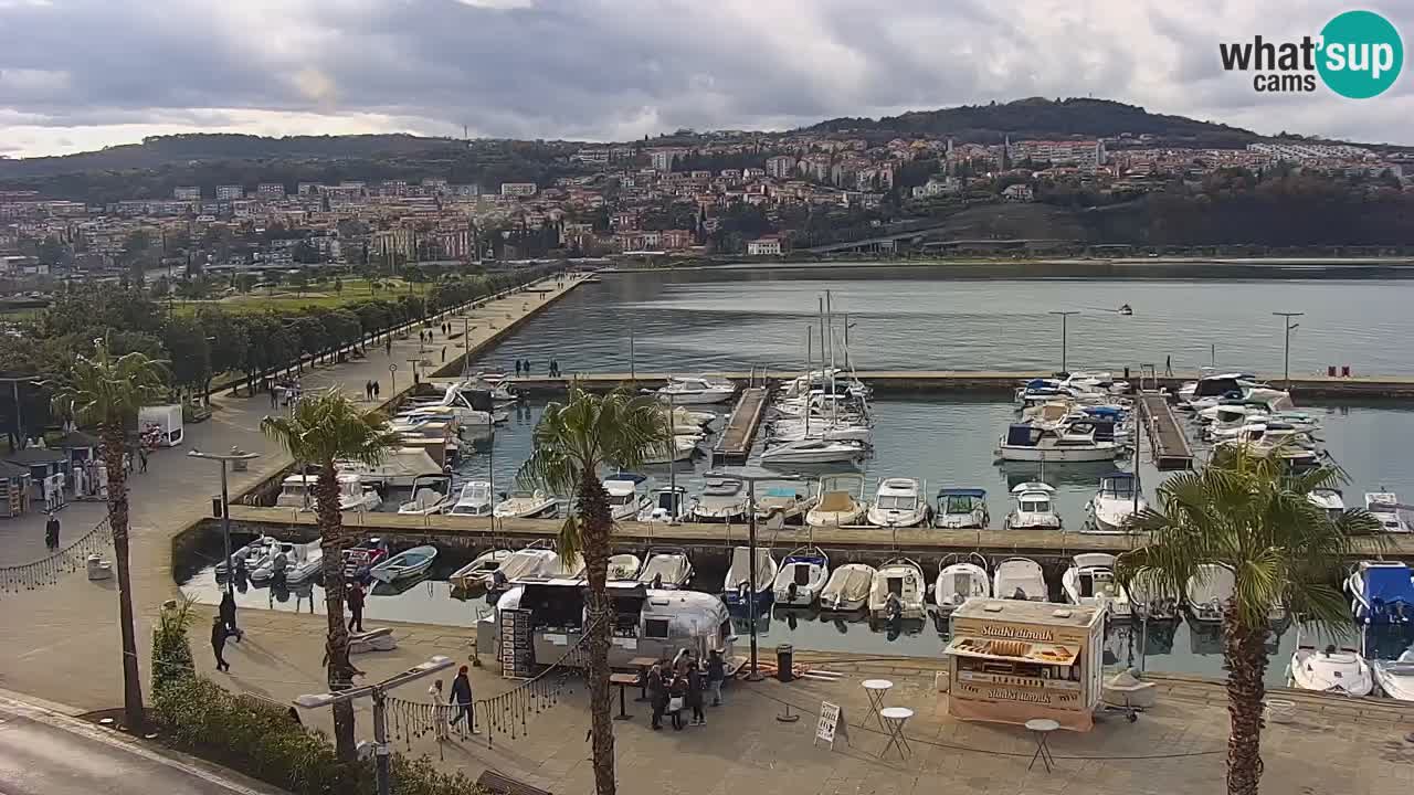 Camera en vivo Koper – puerto deportivo y paseo marítimo desde el Hotel Grand Koper