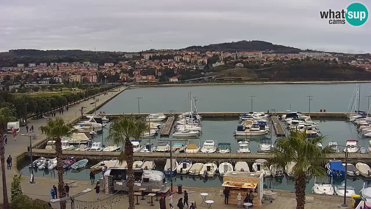 Camera en vivo Koper – puerto deportivo y paseo marítimo desde el Hotel Grand Koper