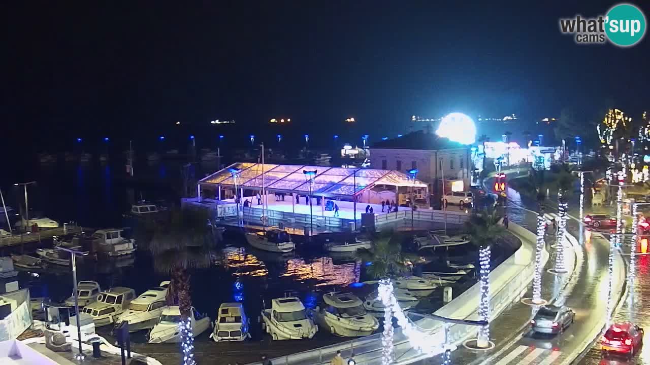 Webcam Koper – Panorama des Jachthafens und der Promenade vom Hotel Grand Koper