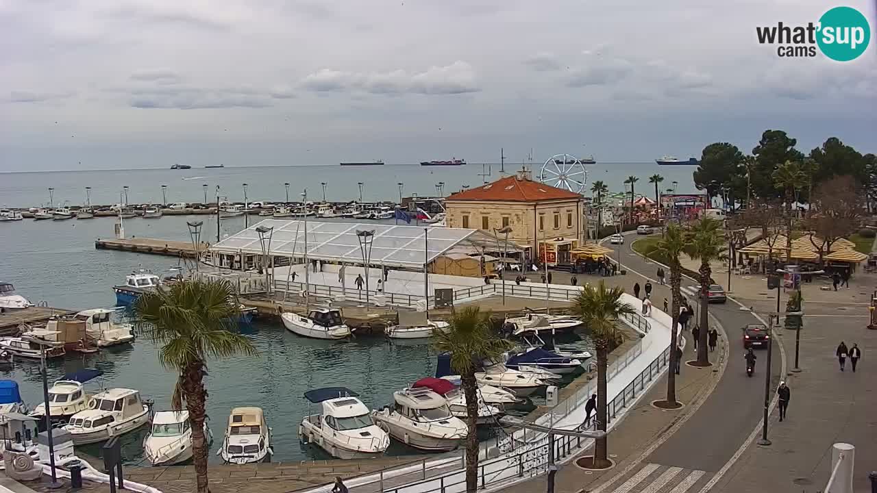 Webcam Koper – Panorama of the marina and promenade from the Grand Hotel Koper