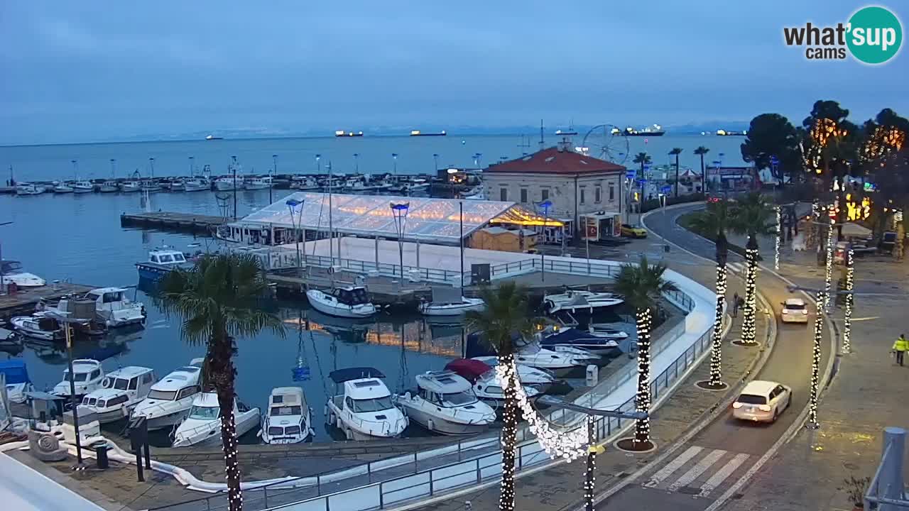 Webcam en direct du port de Koper – port de croisière et de fret – Slovénie