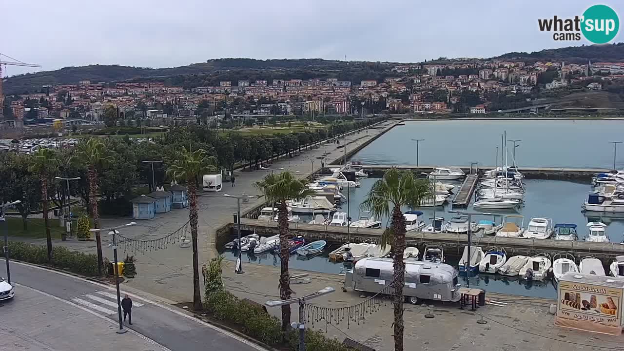 Webcam Koper – Panorama of the marina and promenade from the Grand Hotel Koper