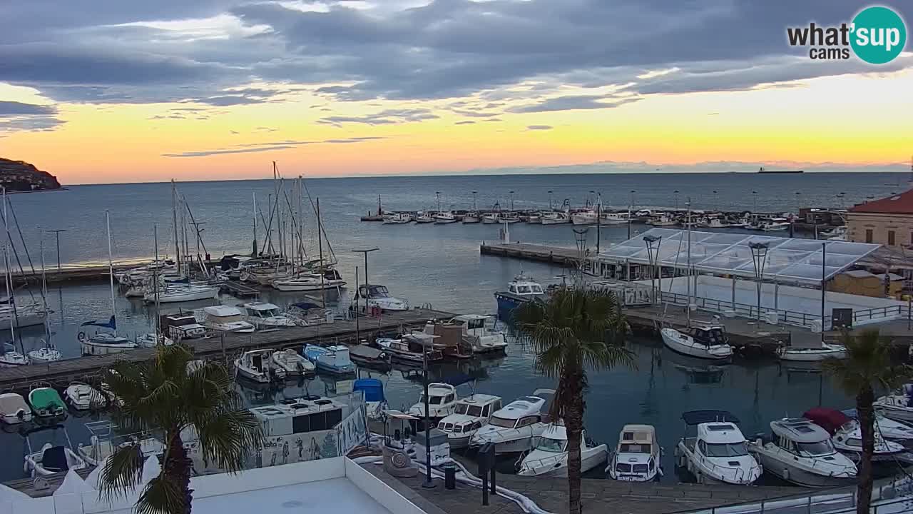 Webcam Koper – Panorama de la marina et de la promenade depuis le Grand Hotel Koper