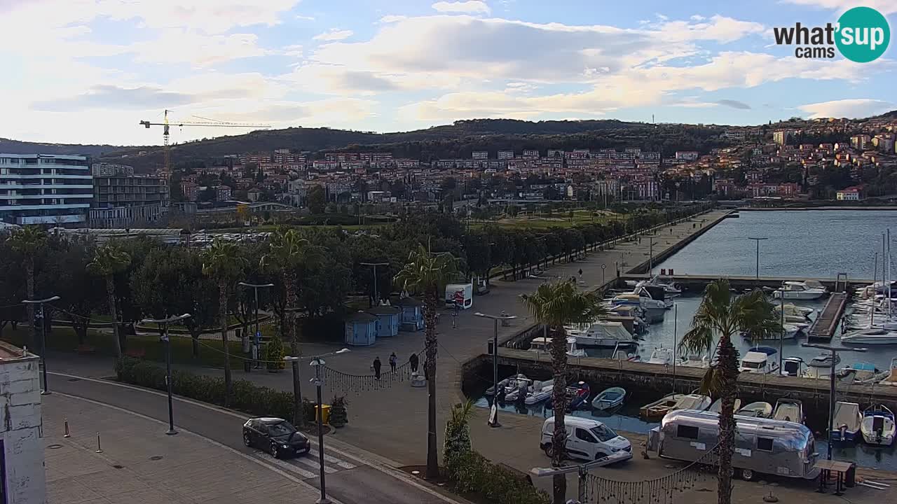 Webcam Koper – Panorama de la marina et de la promenade depuis le Grand Hotel Koper