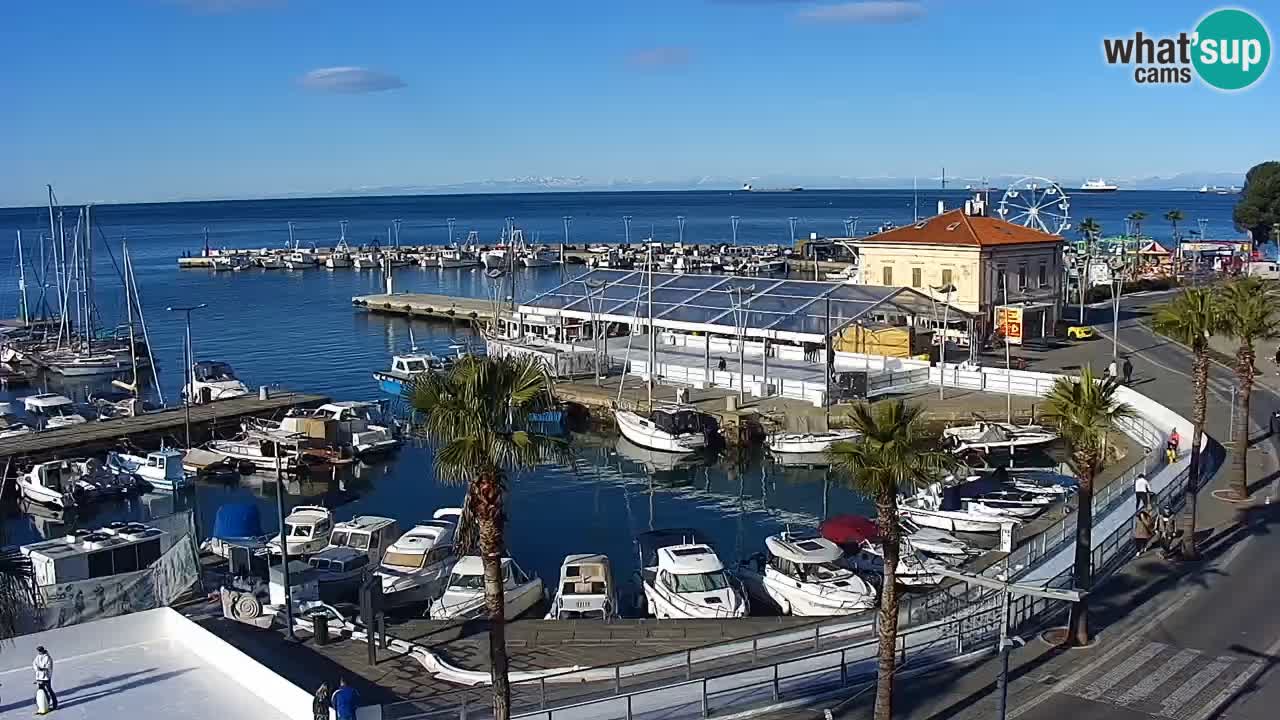 Webcam Koper – Panorama de la marina et de la promenade depuis le Grand Hotel Koper