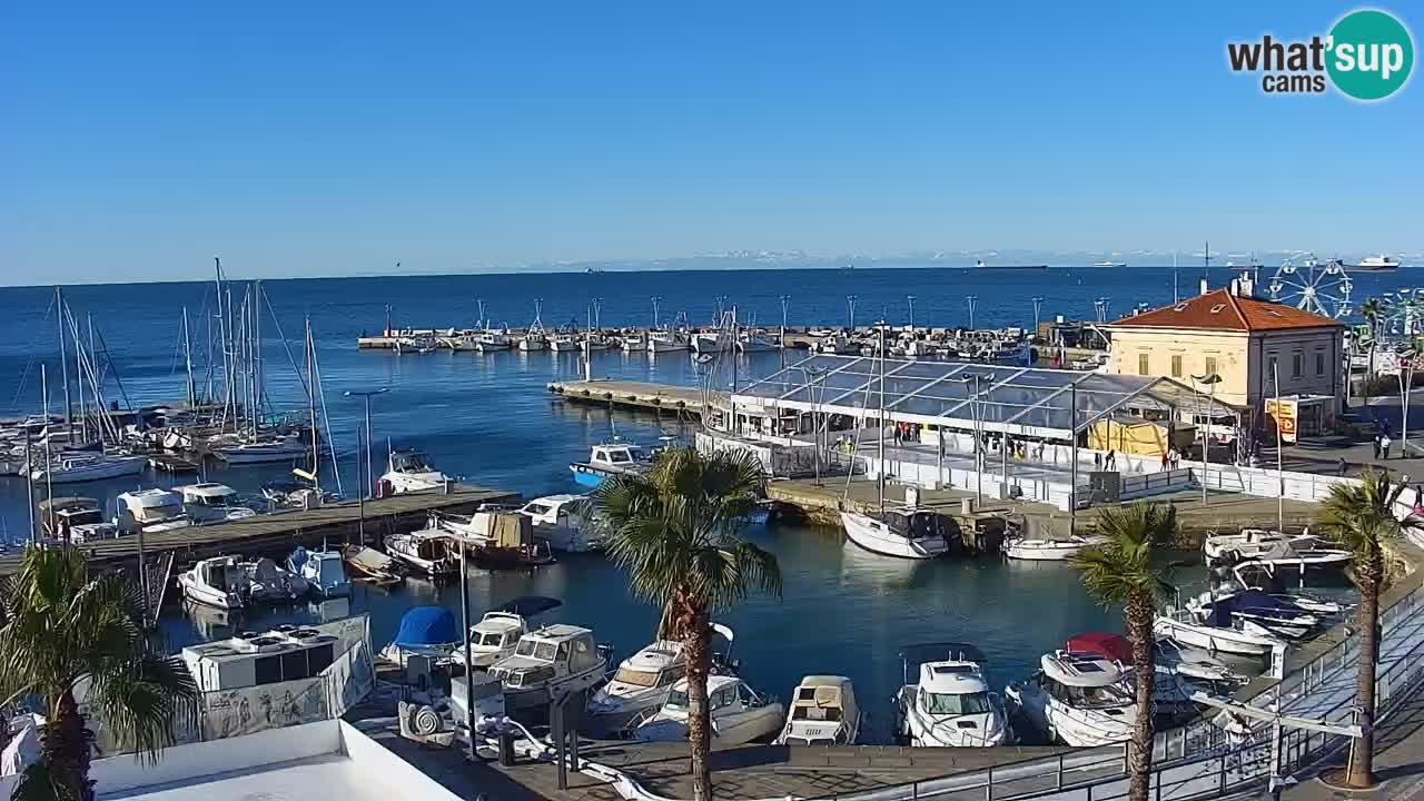 Webcam Koper – Panorama of the marina and promenade from the Grand Hotel Koper