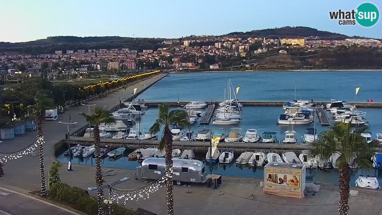 Der Hafen von Koper Live-Webcam – Kreuzfahrt- und Frachthafen – Slowenien