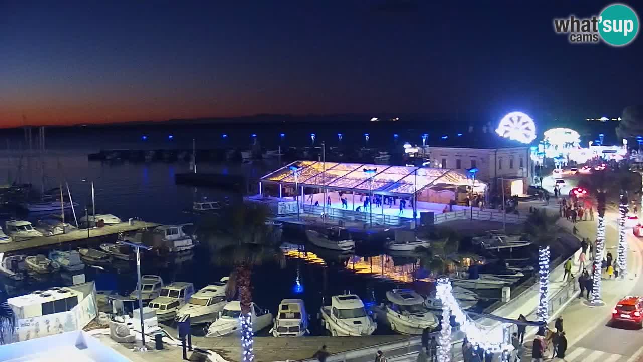 Spletna kamera Koper – Panorama na marino in promenado s Hotela Grand Koper