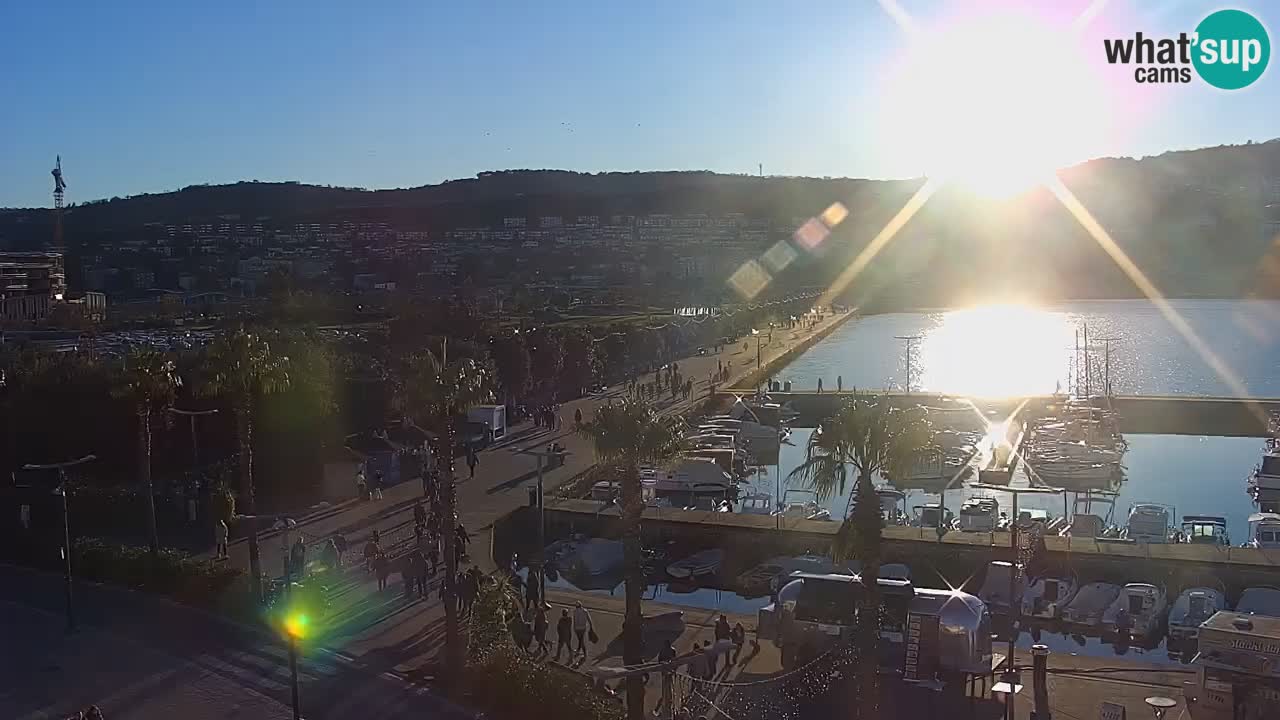 Web kamera Koper – marina i promenada – hotel Grand Koper