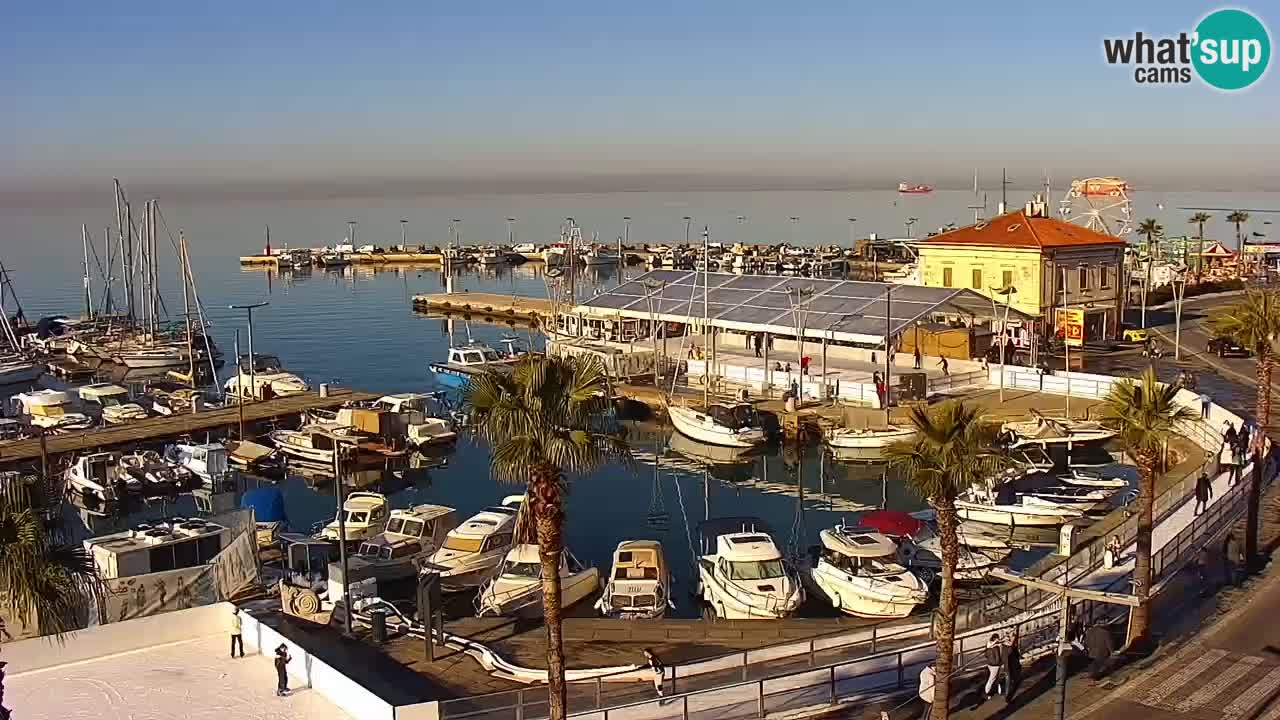 Webcam Koper – Panorama of the marina and promenade from the Grand Hotel Koper