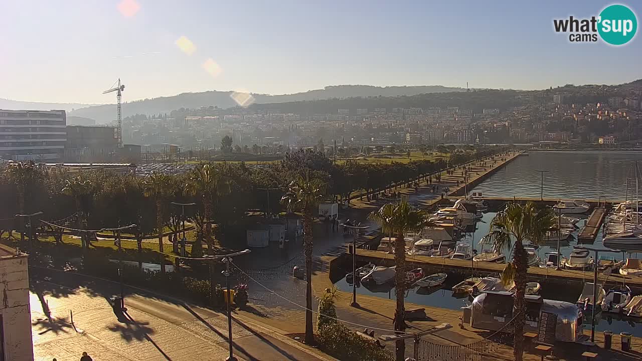 Webcam Koper – Panorama de la marina et de la promenade depuis le Grand Hotel Koper