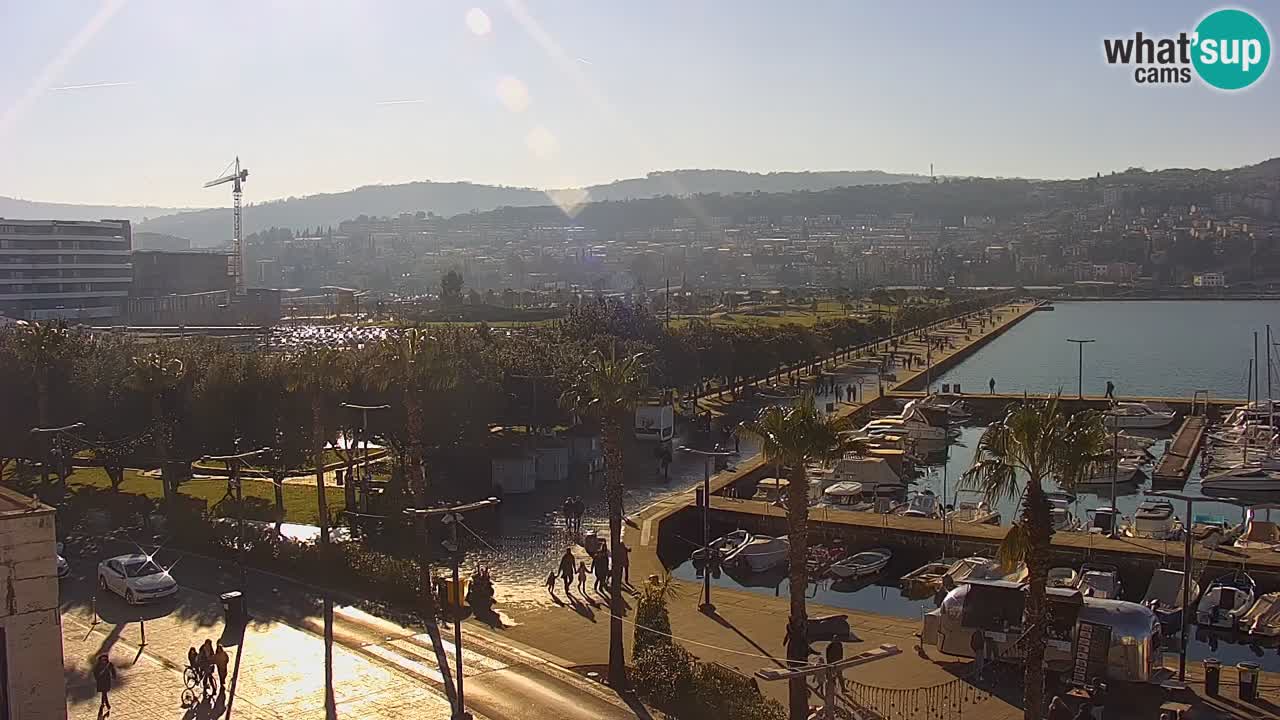 The Port of Koper live webcam – cruise and cargo port – Slovenia