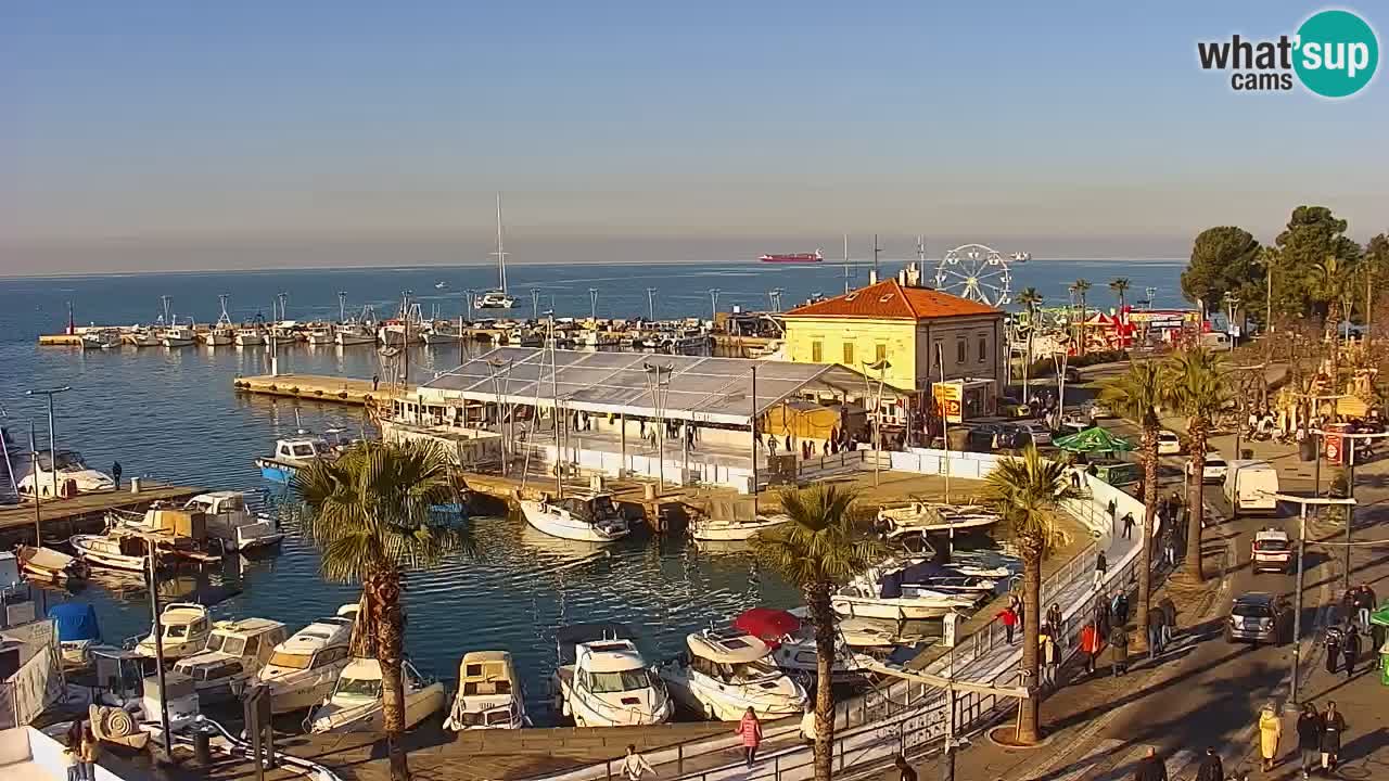 Webcam en direct du port de Koper – port de croisière et de fret – Slovénie