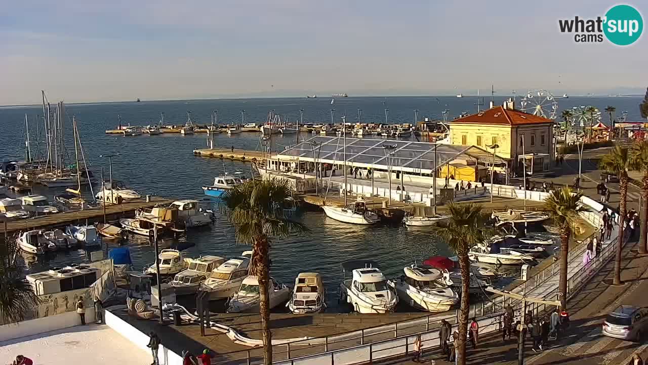 Webcam en direct du port de Koper – port de croisière et de fret – Slovénie