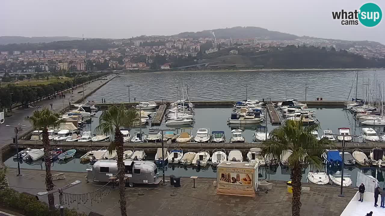 Webcam Koper – Panorama de la marina et de la promenade depuis le Grand Hotel Koper