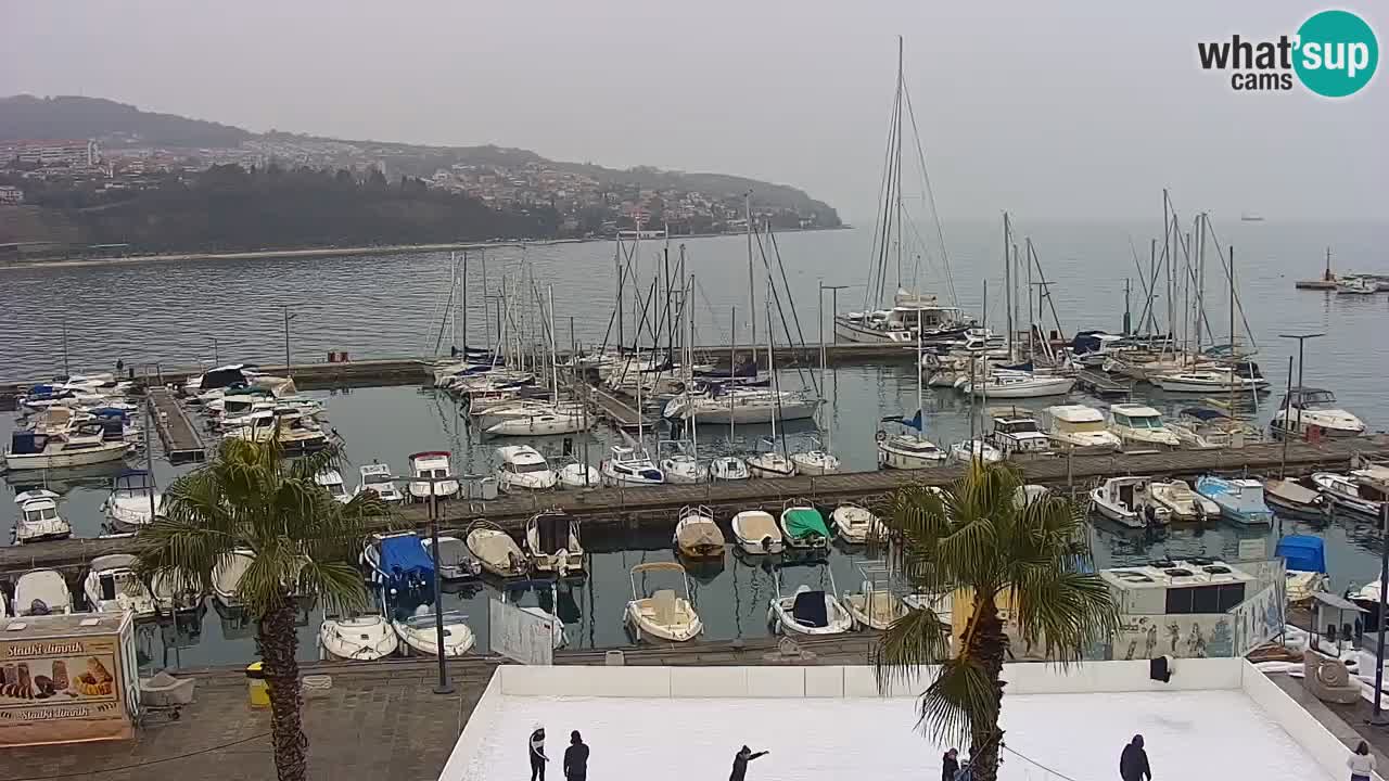 Webcam Koper – Panorama de la marina et de la promenade depuis le Grand Hotel Koper