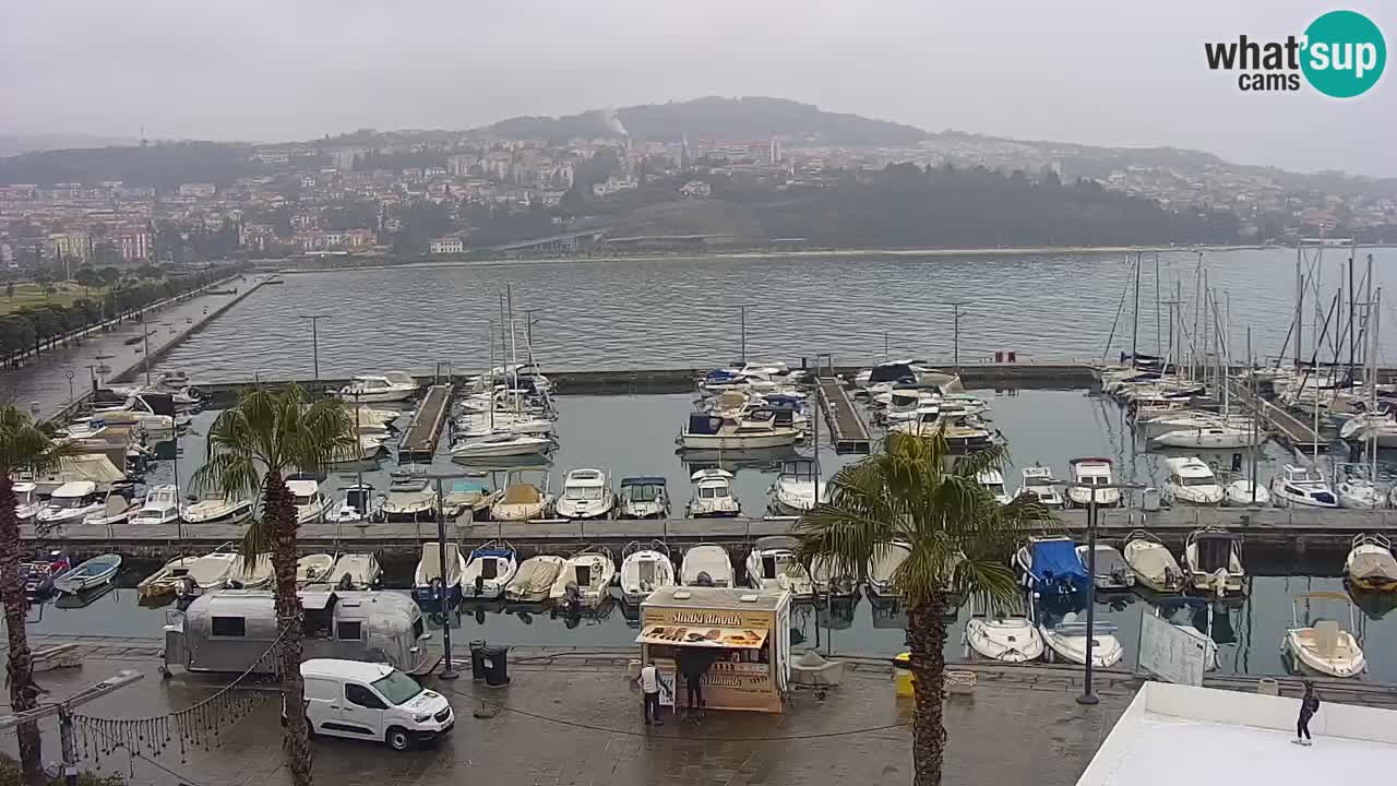 Webcam Koper – Panorama de la marina et de la promenade depuis le Grand Hotel Koper