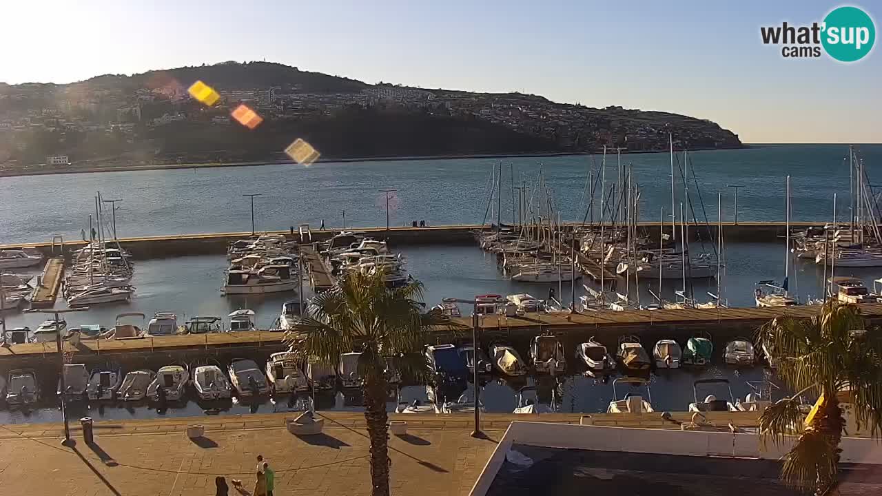 Webcam Koper – Panorama of the marina and promenade from the Grand Hotel Koper