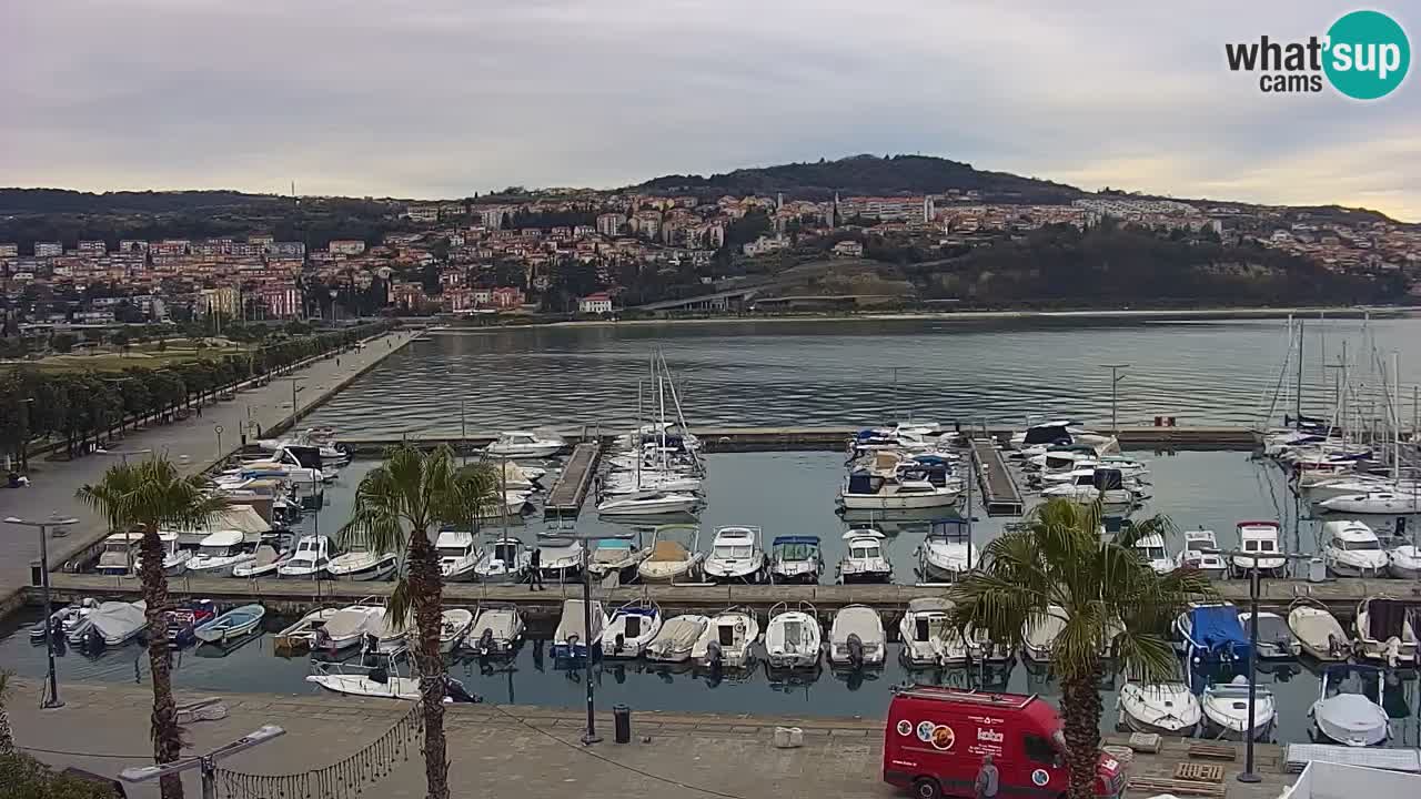 Webcam Koper – Panorama of the marina and promenade from the Grand Hotel Koper