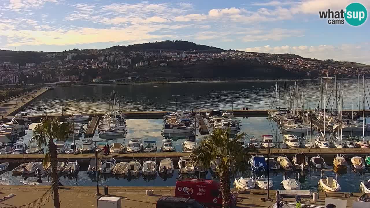 Webcam Koper – Panorama of the marina and promenade from the Grand Hotel Koper