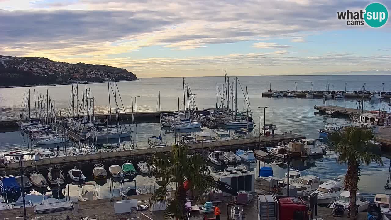 The Port of Koper live webcam – cruise and cargo port – Slovenia