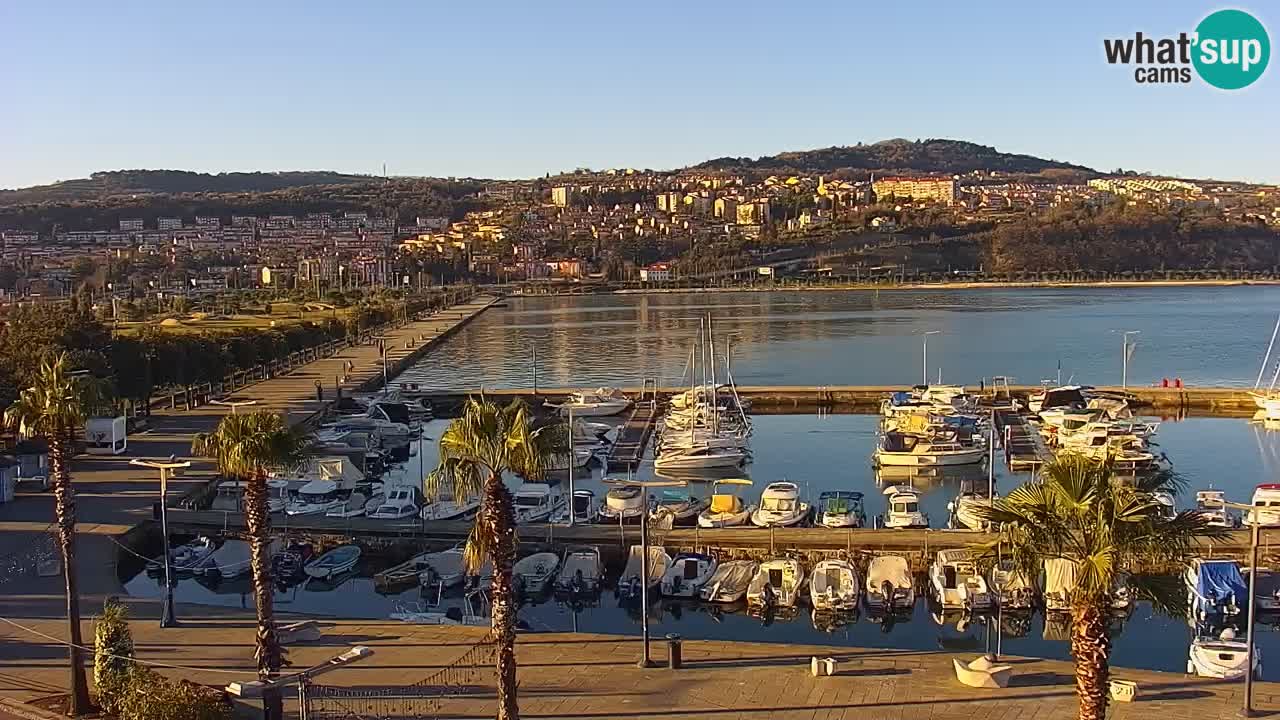 Webcam Koper – Panorama de la marina et de la promenade depuis le Grand Hotel Koper