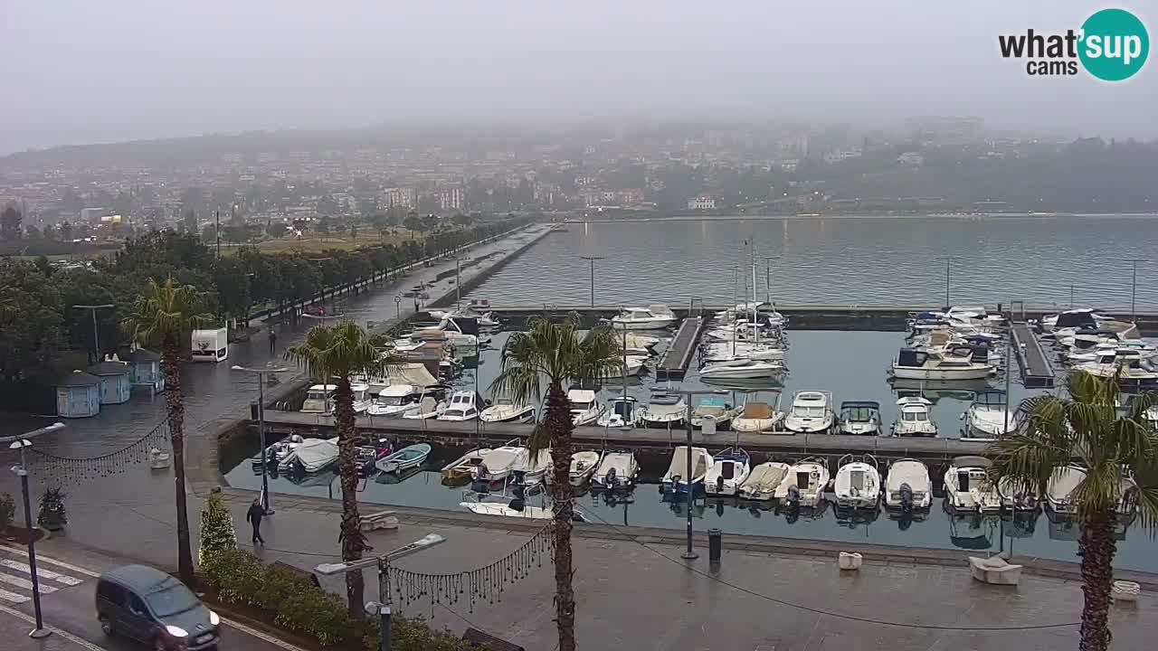 Webcam Koper – Panorama of the marina and promenade from the Grand Hotel Koper