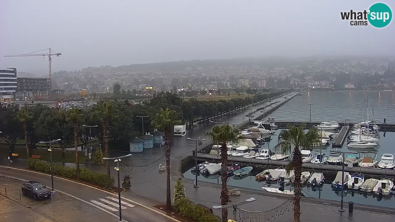 Webcam Koper – Panorama of the marina and promenade from the Grand Hotel Koper