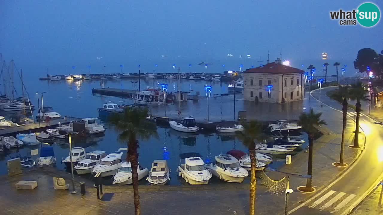 Webcam Koper – Panorama of the marina and promenade from the Grand Hotel Koper