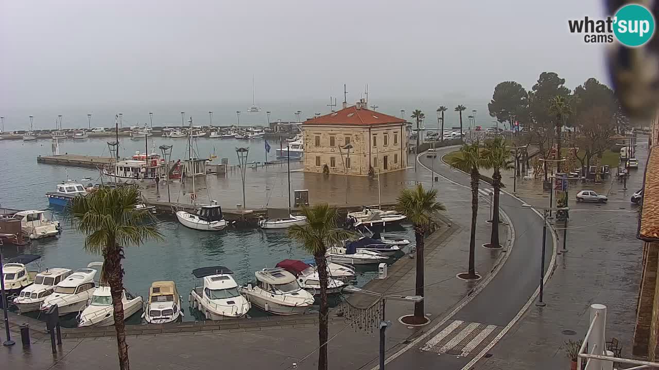 Webcam en vivo del Puerto de Koper – puerto de carga y cruceros – Eslovenia