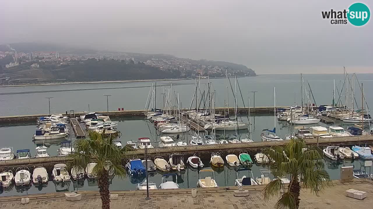 Webcam Koper – Panorama de la marina et de la promenade depuis le Grand Hotel Koper