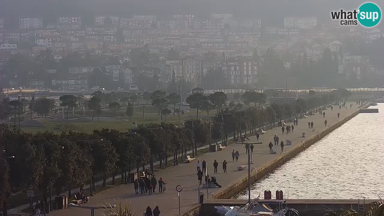 Webcam Koper – Panorama de la marina et de la promenade depuis le Grand Hotel Koper