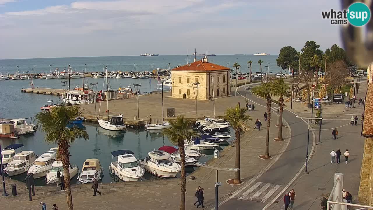 Camera en vivo Koper – puerto deportivo y paseo marítimo desde el Hotel Grand Koper