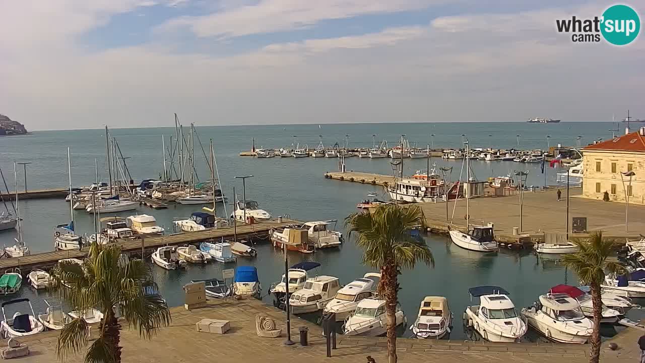 Webcam Koper – Panorama of the marina and promenade from the Grand Hotel Koper