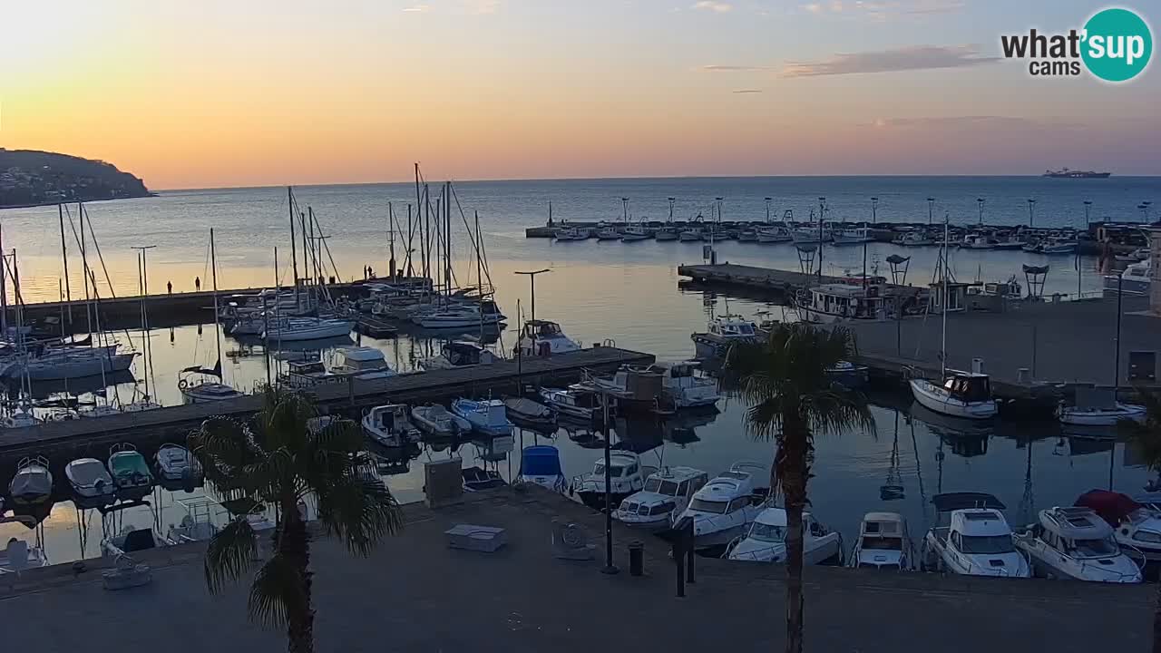 The Port of Koper live webcam – cruise and cargo port – Slovenia