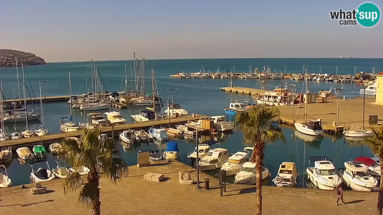 Webcam Koper – Panorama des Jachthafens und der Promenade vom Hotel Grand Koper