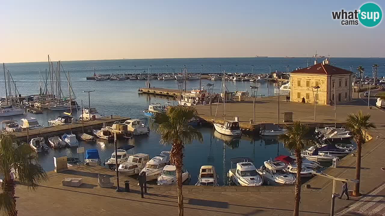 Webcam en vivo del Puerto de Koper – puerto de carga y cruceros – Eslovenia