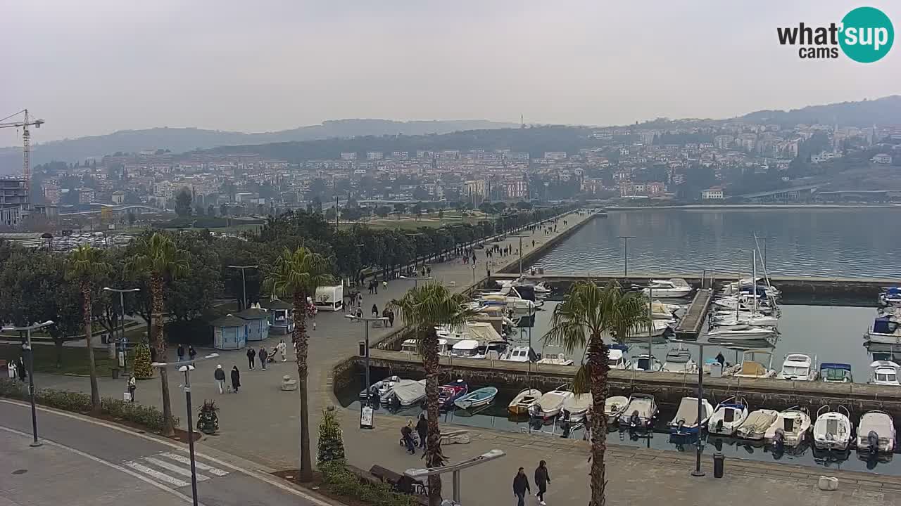 Webcam Koper – Panorama of the marina and promenade from the Grand Hotel Koper