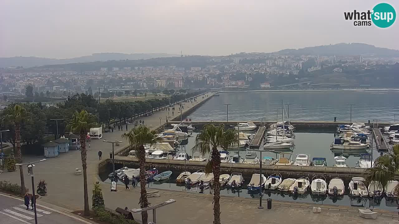 Webcam Koper – Panorama of the marina and promenade from the Grand Hotel Koper