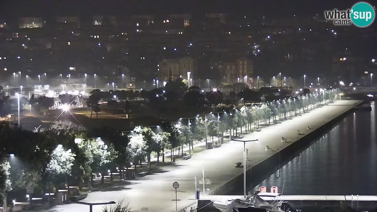 Webcam Koper – Panorama des Jachthafens und der Promenade vom Hotel Grand Koper