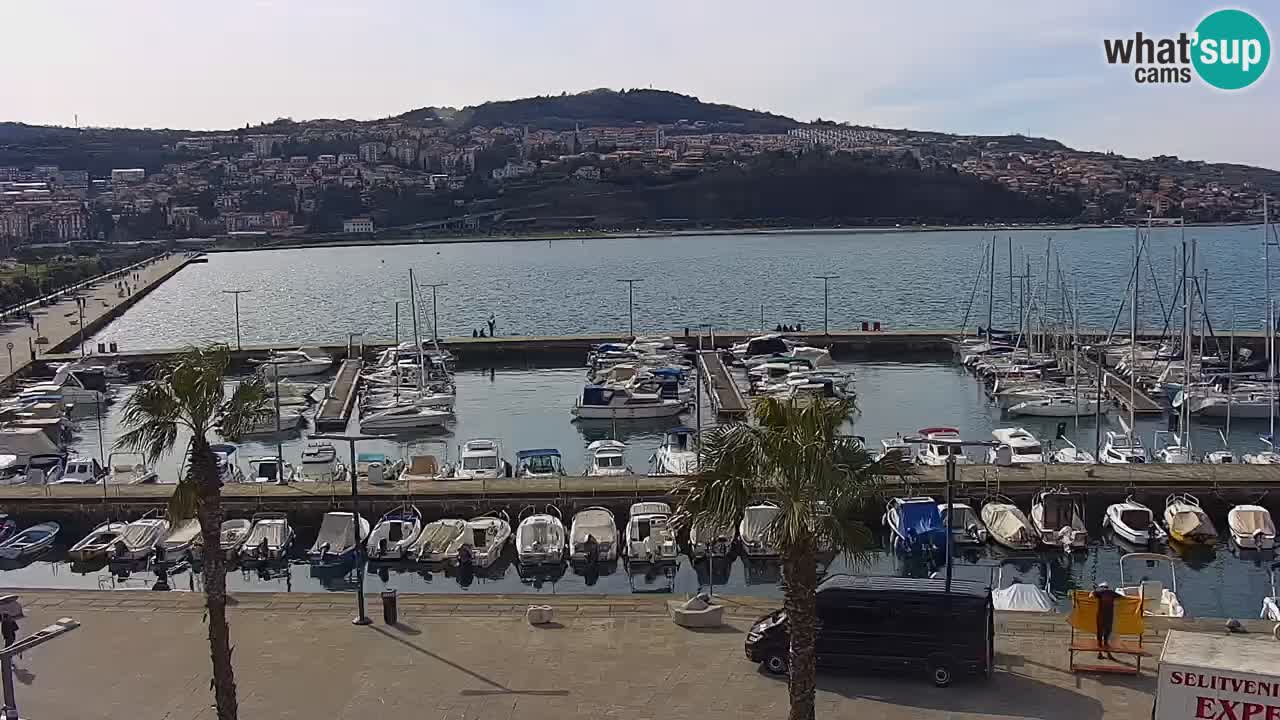 Webcam Koper – Panorama of the marina and promenade from the Grand Hotel Koper