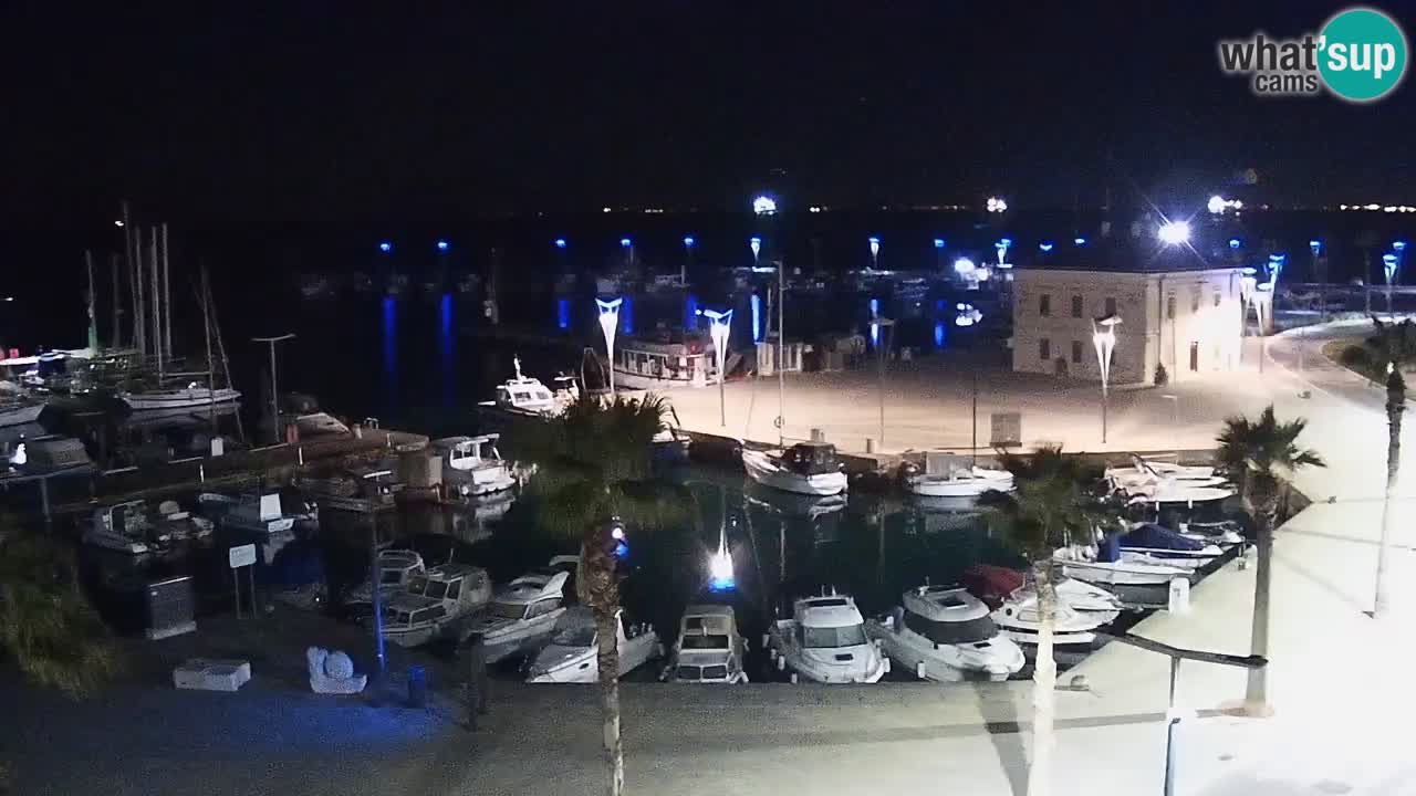 Webcam Koper – Panorama des Jachthafens und der Promenade vom Hotel Grand Koper