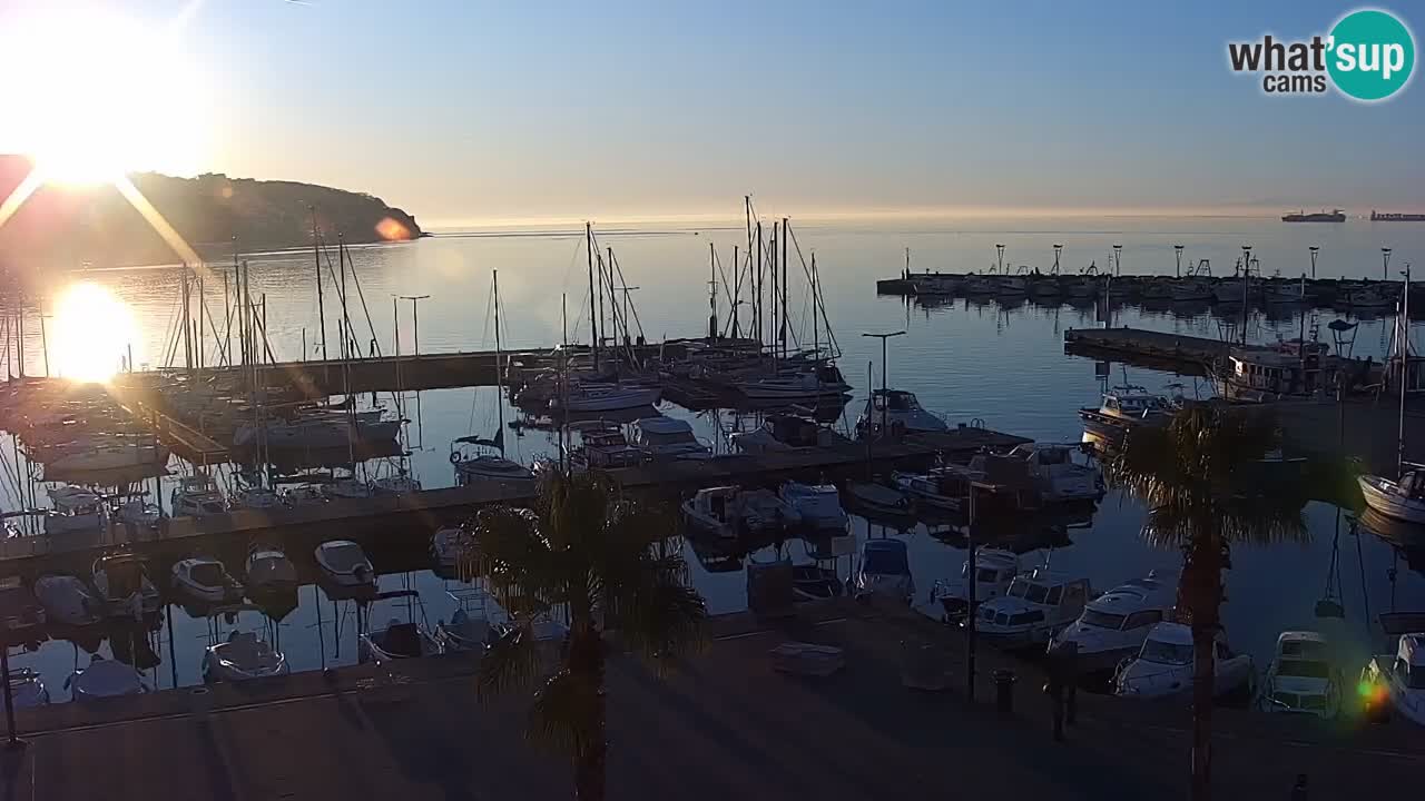 Webcam Koper – Panorama de la marina et de la promenade depuis le Grand Hotel Koper