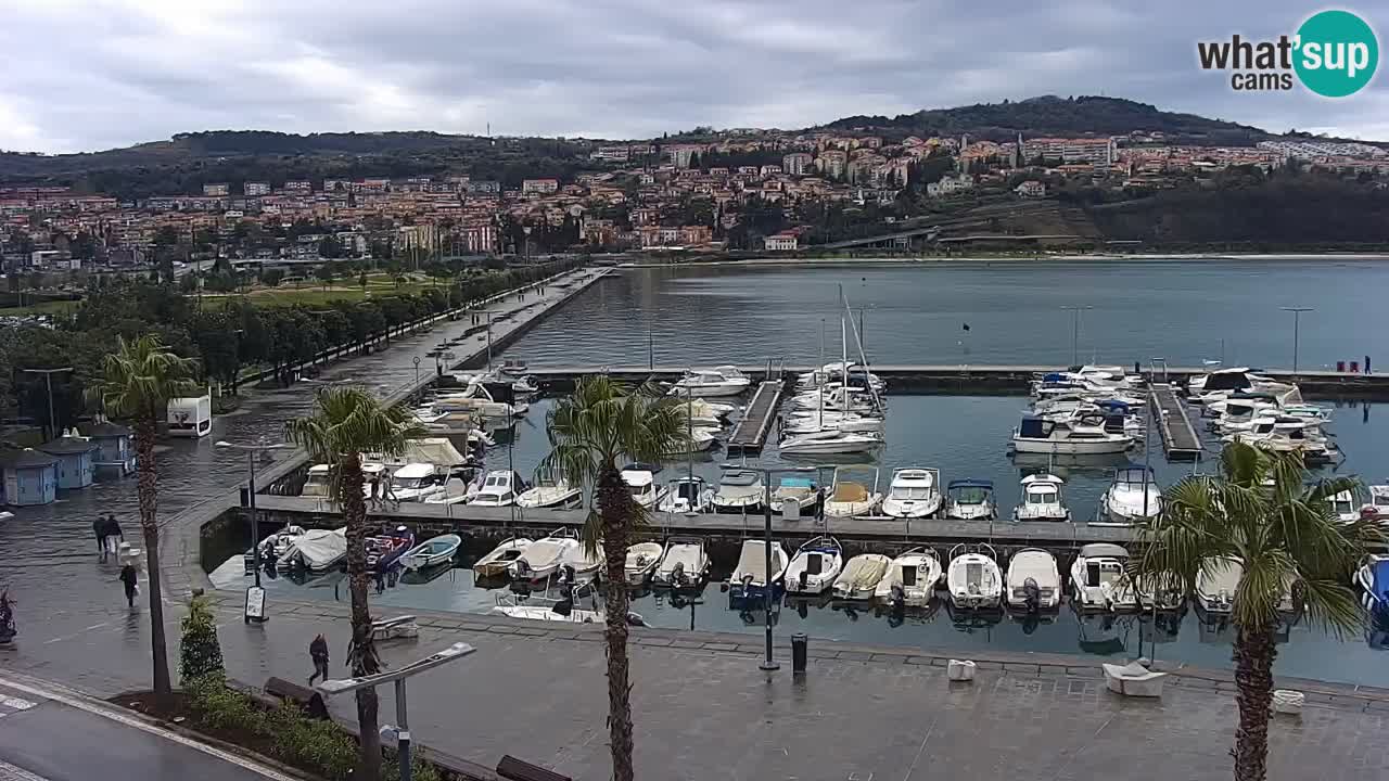 Webcam Koper – Panorama de la marina et de la promenade depuis le Grand Hotel Koper