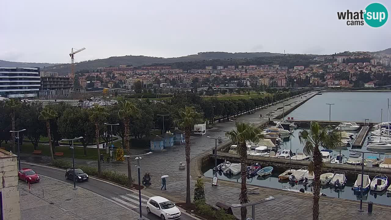 Web kamera Koper – marina i promenada – hotel Grand Koper